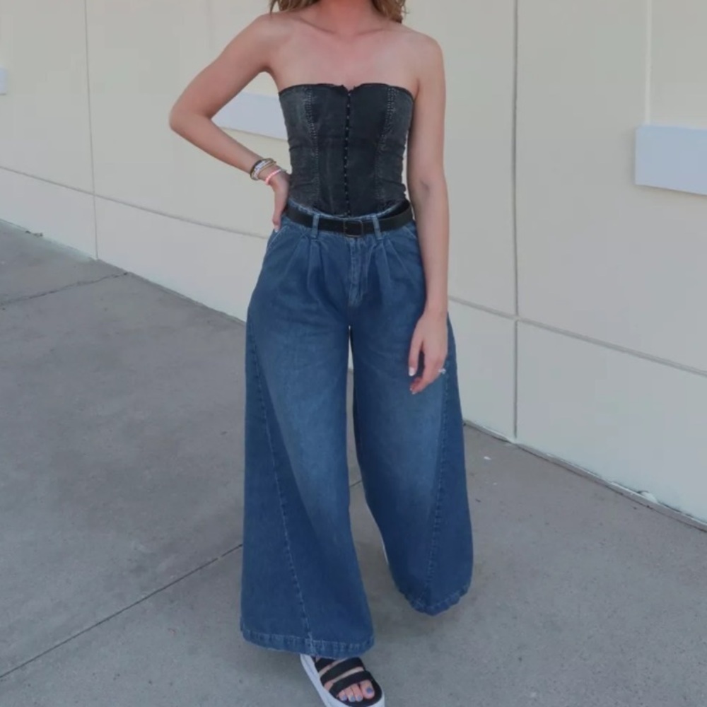 Free People | Women's Just A Minute Tube Top Size Large NWT Distressed Black